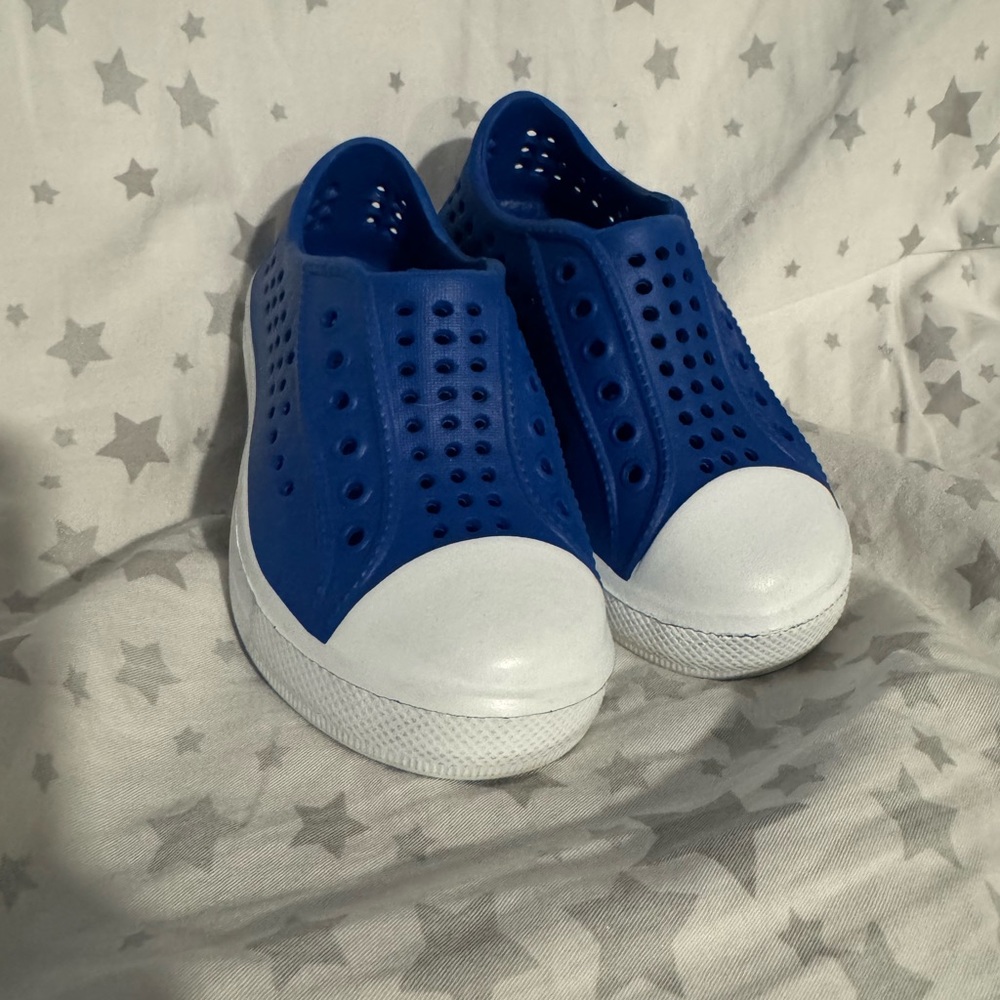 Jumping Beans beach/ water shoes